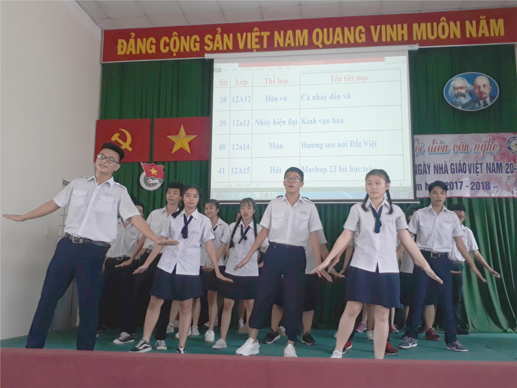 12A12.jpg